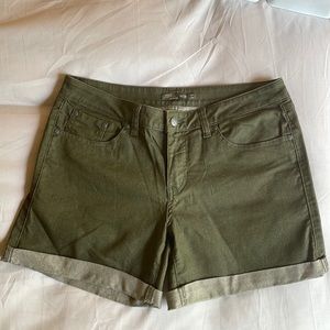 Prana Kara olive green shorts size 10